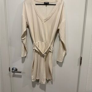 Express Cream V-Neck Long Sleeve Dress